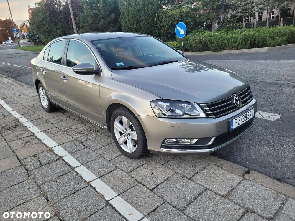 Volkswagen Passat 2014 photo 2