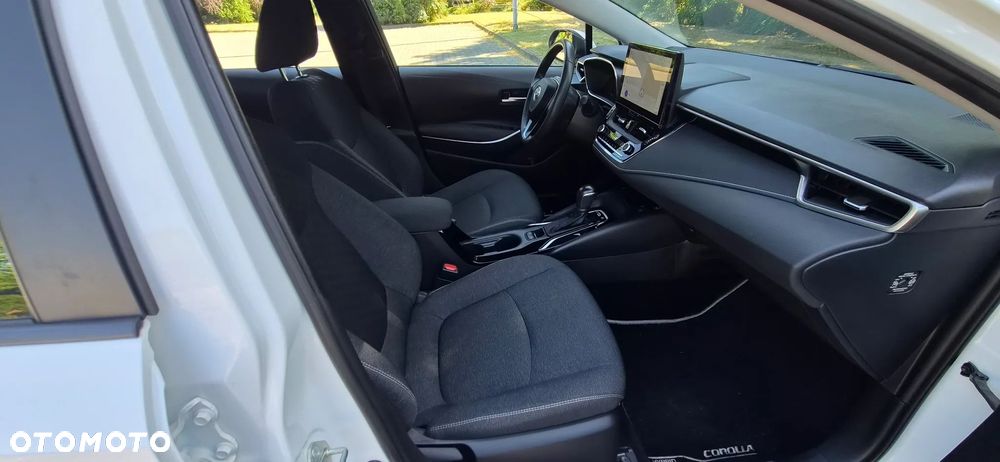 Toyota Corolla 1.8 Hybrid Comfort - 19