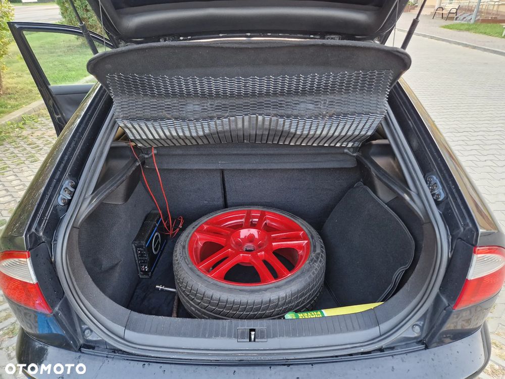 Seat Leon 1.8T Cupra R - 12