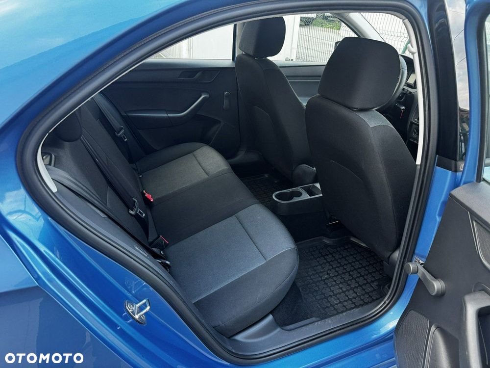 Skoda RAPID - 10