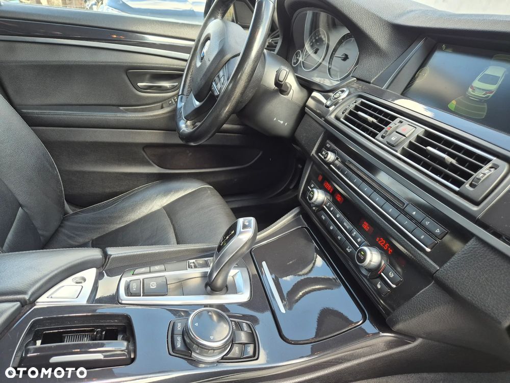 BMW Seria 5 520d xDrive Luxury Line - 16