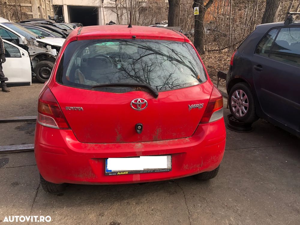 Stop stanga spate Toyota Yaris 2009 4 usi - 6