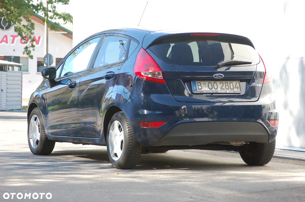 Ford Fiesta 1.4 Ghia - 27