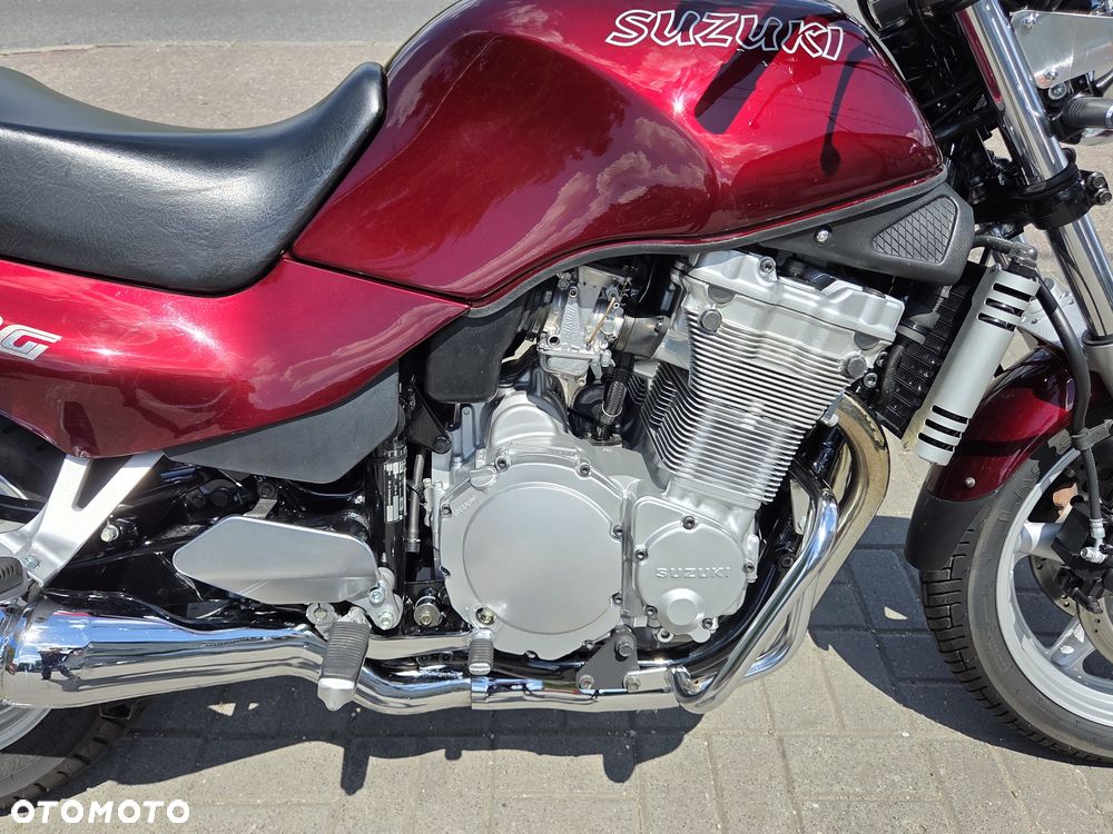 Suzuki GSX - 24
