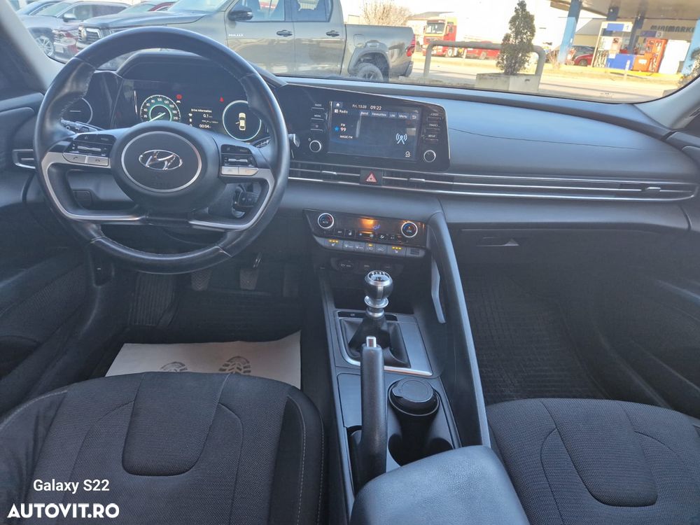 Hyundai Elantra 1.6 l 123 CP 6MT Comfort - 11