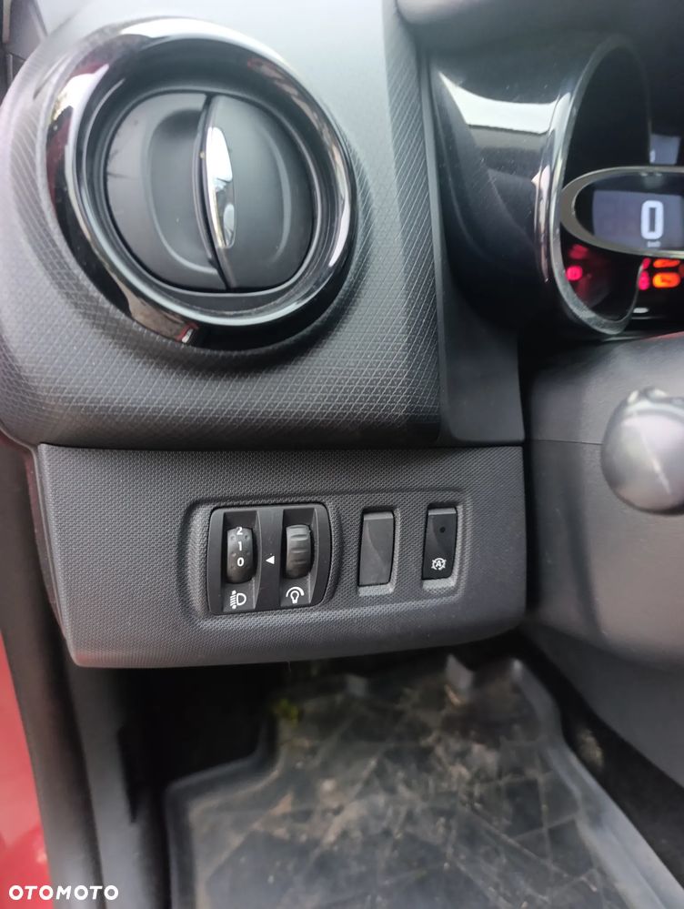 Renault Clio 0.9 TCe Limited - 17