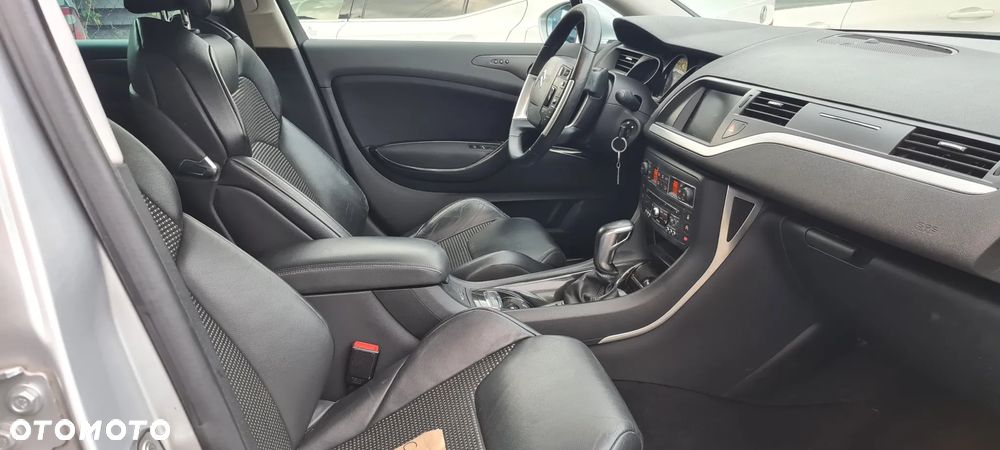 Citroën C5 Tourer HDi 165 FAP Exclusive - 6