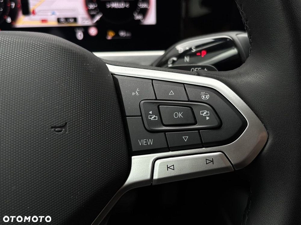 Volkswagen Passat - 18