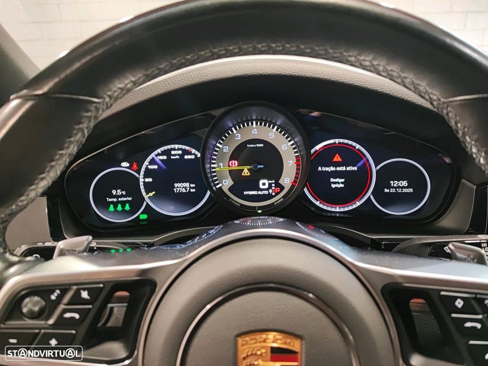 Porsche Cayenne Coupé E-Hybrid Platinum Edition - 6