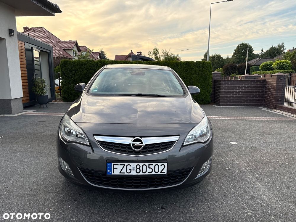 Opel Astra 1.4 T Cosmo - 7