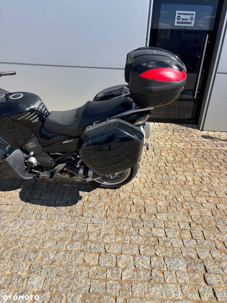 Kawasaki GTR - 9