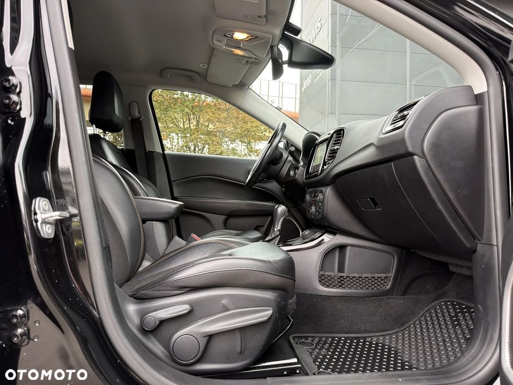 Jeep Compass 1.4 TMair Limited 4WD S&S - 28