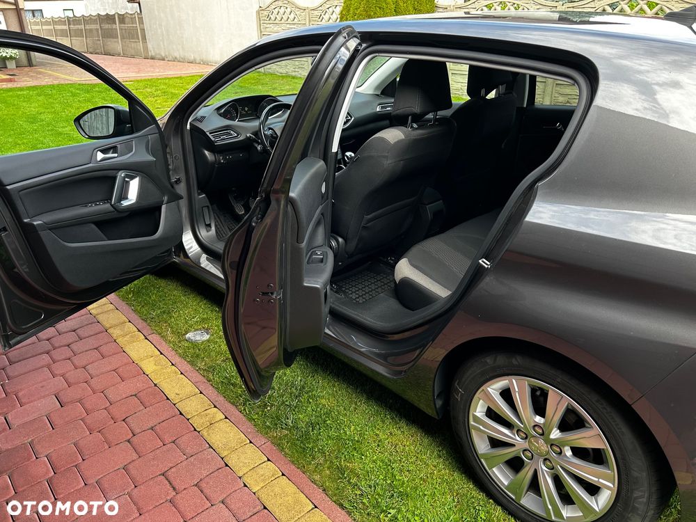 Peugeot 308 1.2 PureTech Style S&S - 6