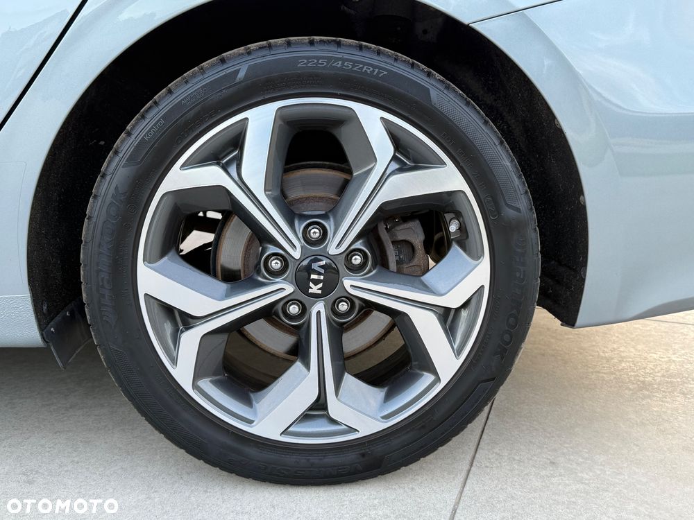Kia Ceed 1.4 T-GDI DCT OPF Platinum Edition - 33