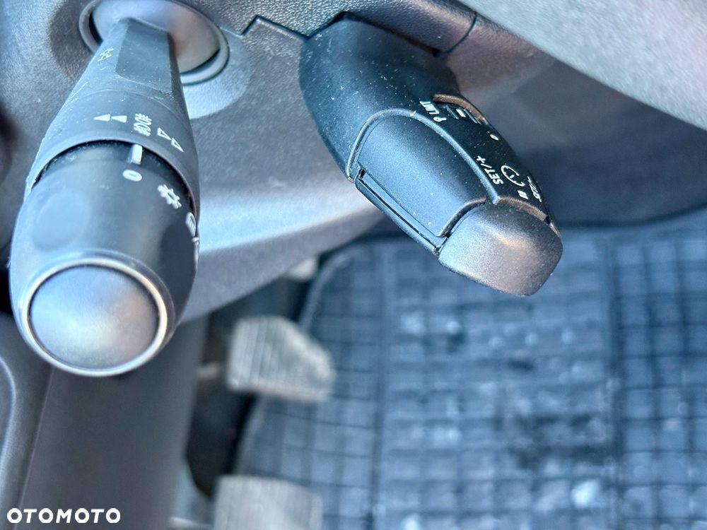 Peugeot 208 PureTech 82 Start & Stop Tech Edition - 15