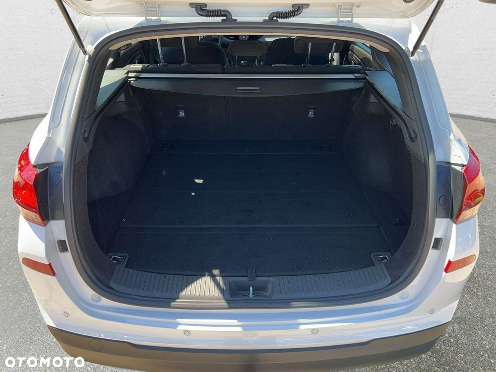 Hyundai i30 - 23