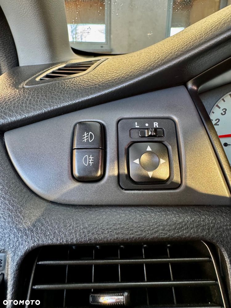 Mitsubishi Lancer Kombi 2.0 Comfort - 19