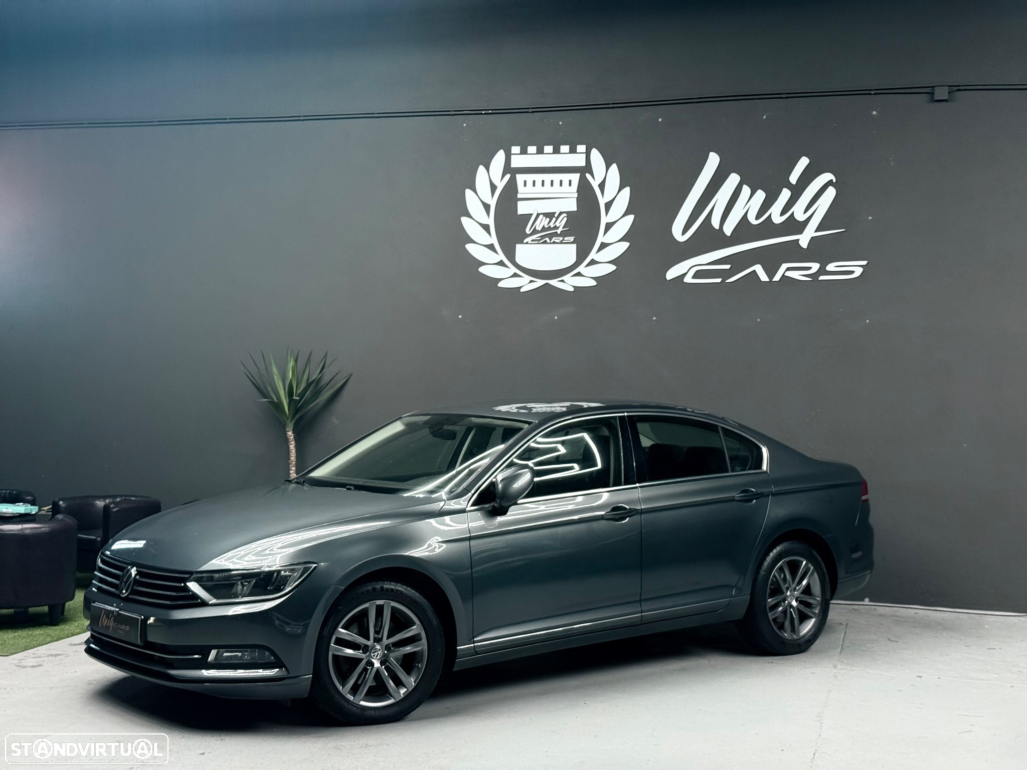 VW Passat 1.6 TDI Highline - 2