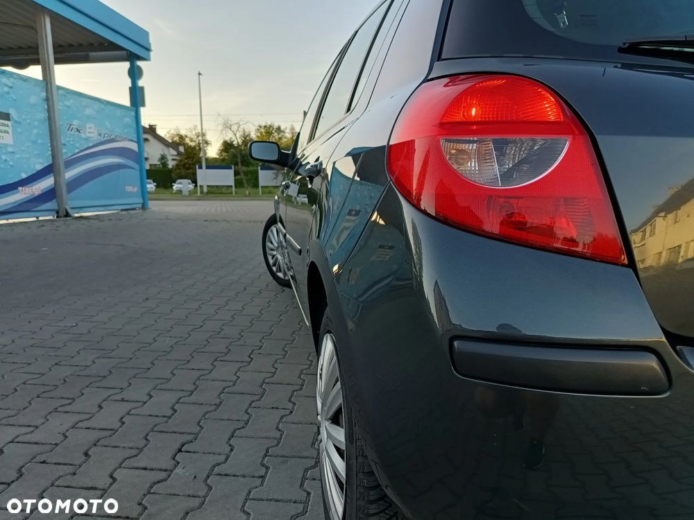 Renault Clio 1.6 16V Exception - 31