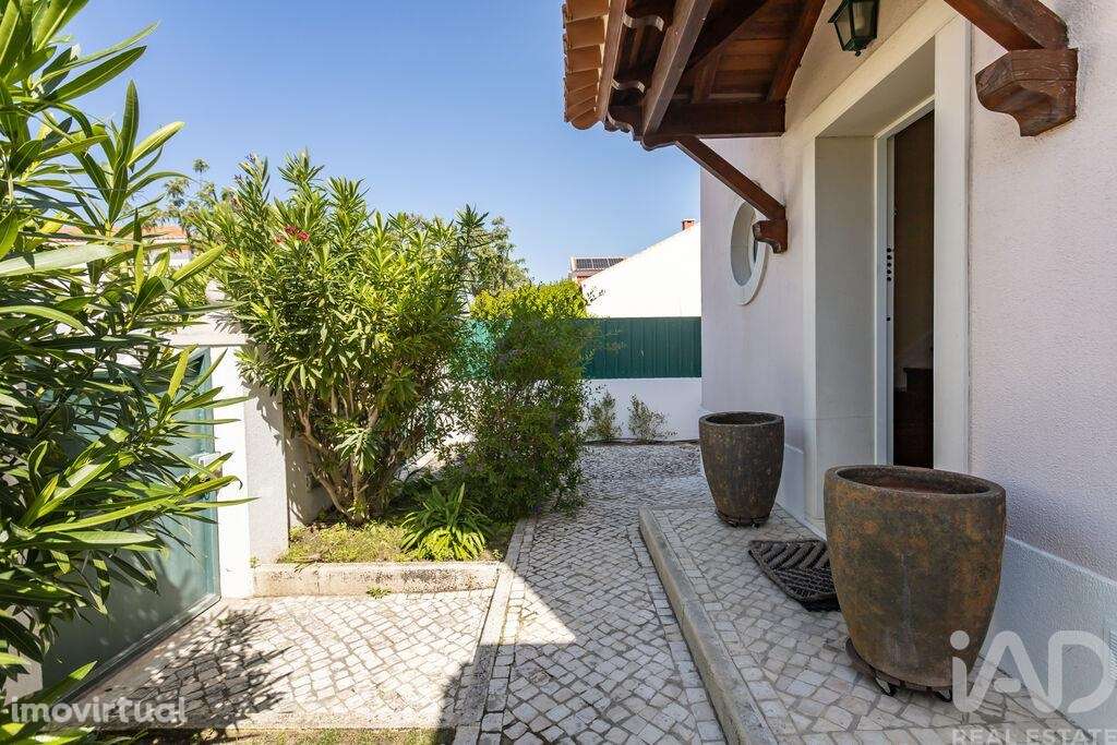 Casa / Villa T4 em Azeitão de 257 m2 - Grande imagem: 2/40