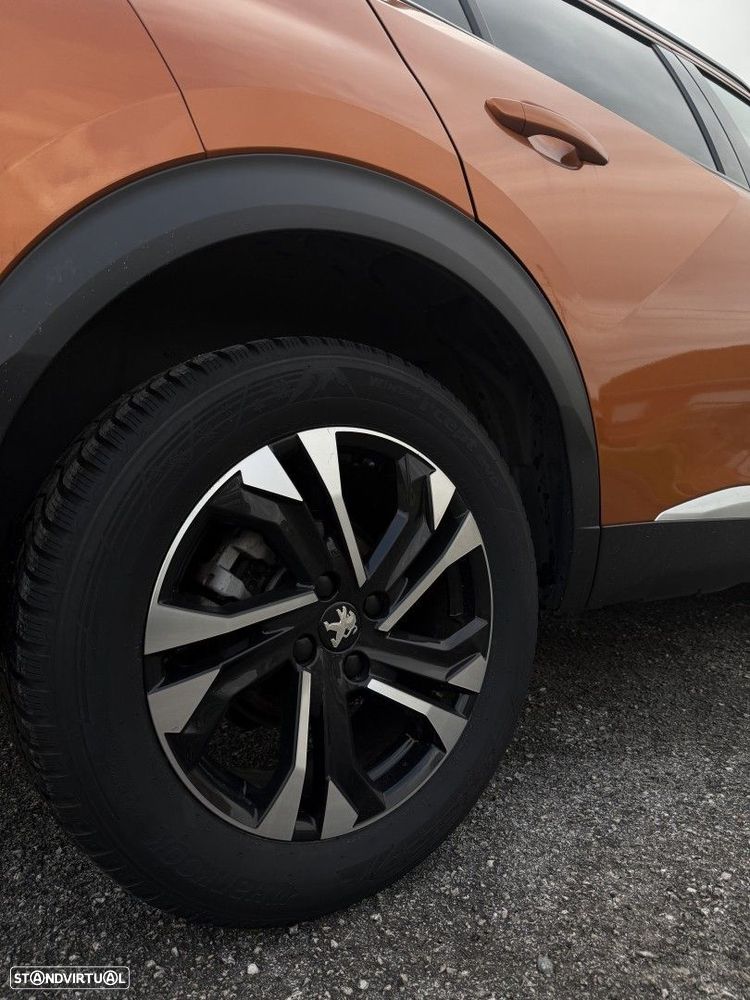 Peugeot 2008 1.2 PureTech Allure Pack EAT8 - 8