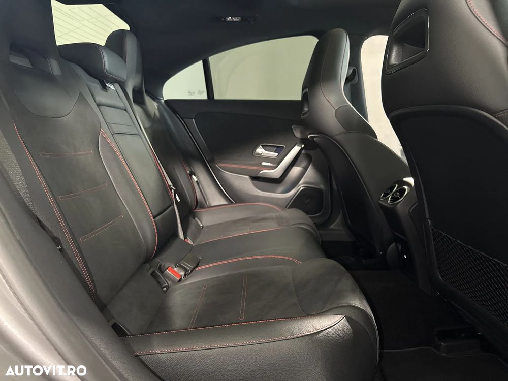 Mercedes-Benz CLA 220 - 13