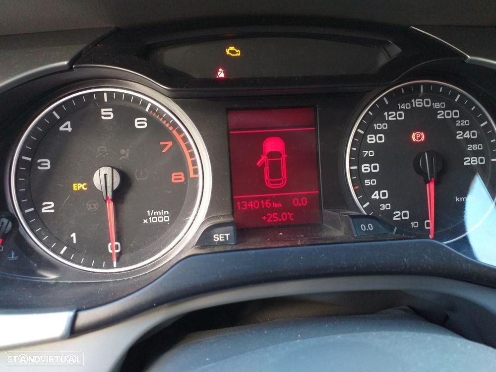 QUADRANTE AUDI A4 - 1