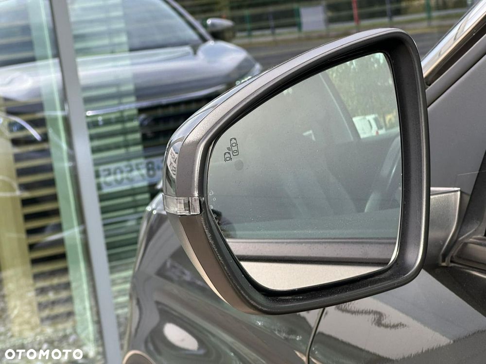 Peugeot 5008 1.5 BlueHDi Active S&S EAT8 - 36