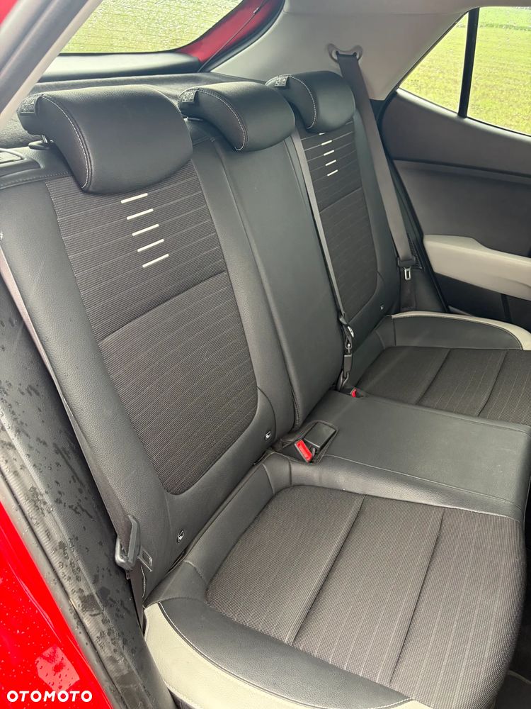 Kia Stonic 1.0 T-GDI MHEV GT Line DCT - 32