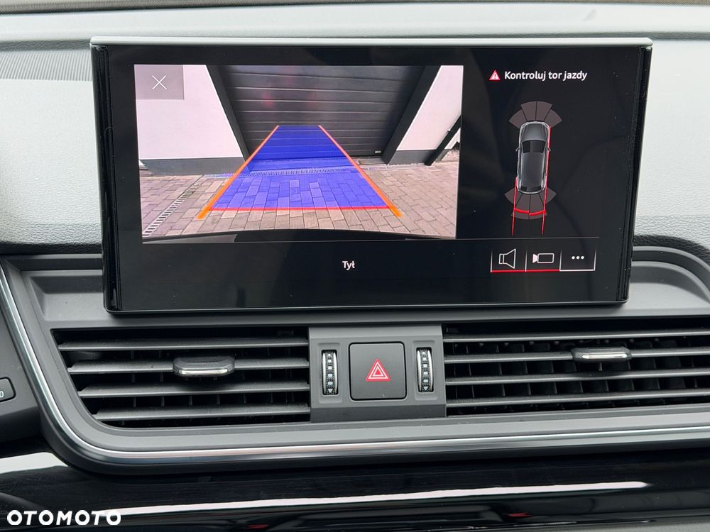 Audi Q5 50 TFSI e quattro S tronic design - 11
