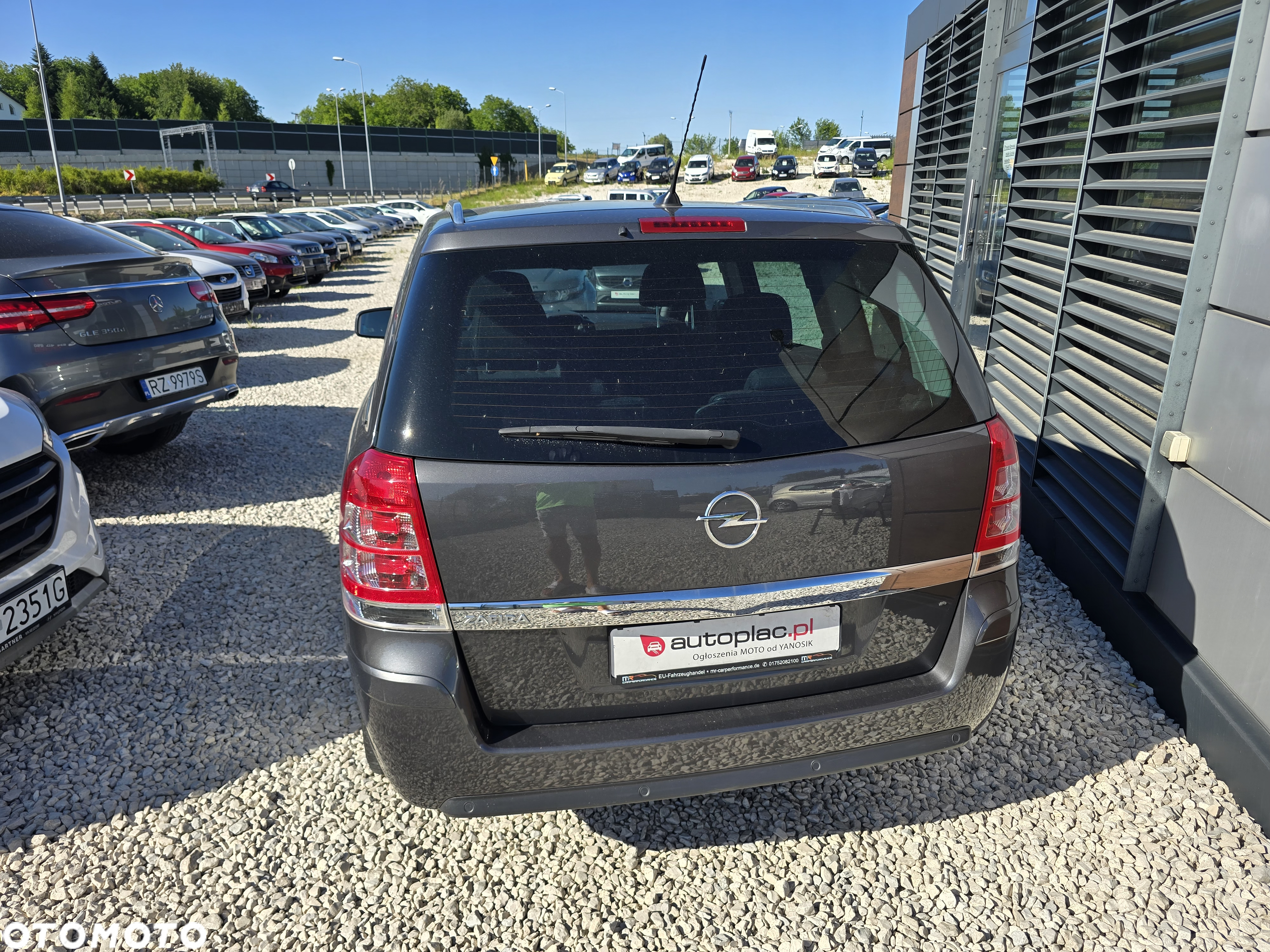 Opel Zafira 1.8 Cosmo EU5 - 10