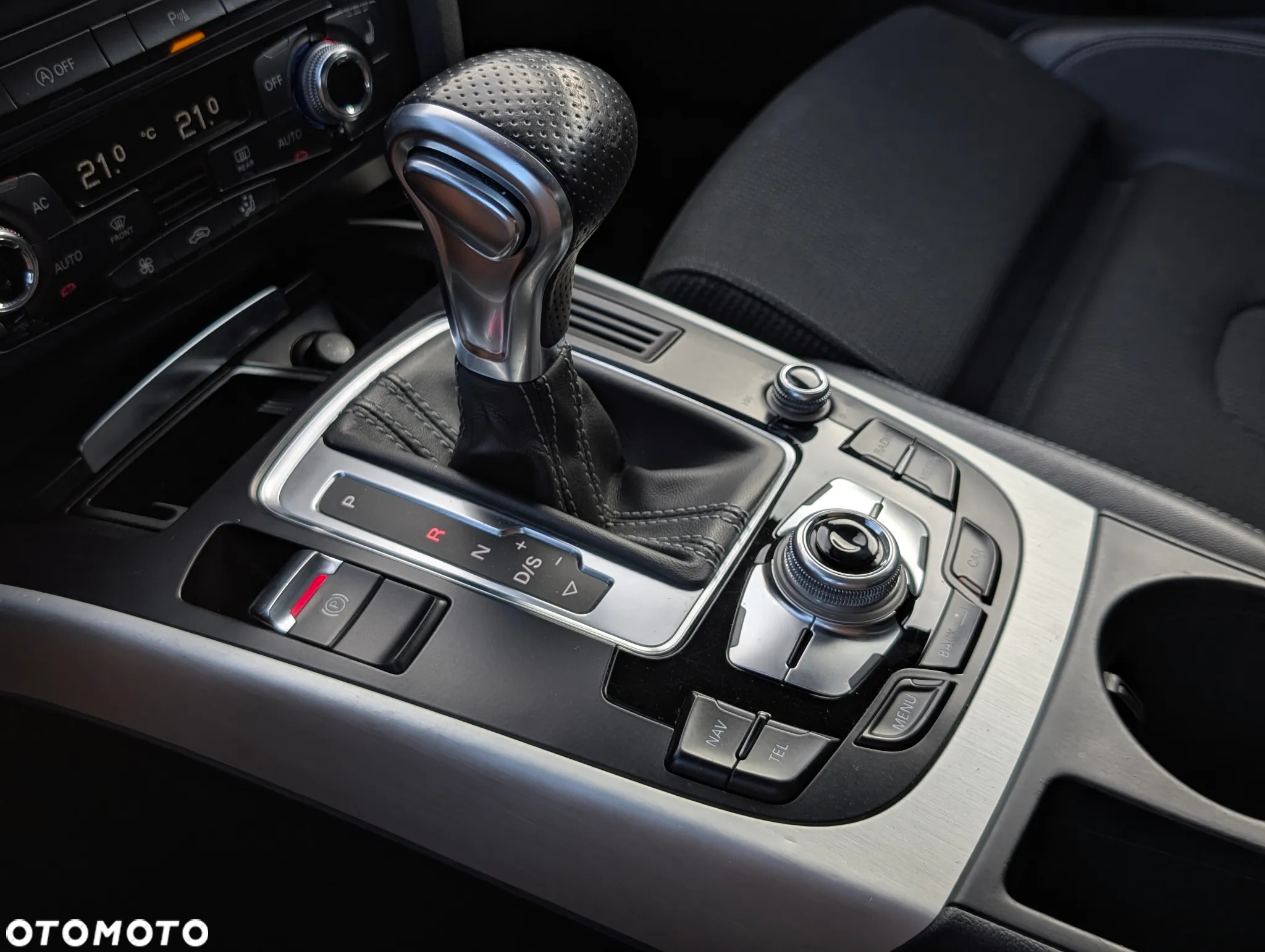 Audi A4 Avant 2.0 TDI DPF quattro S tronic S line Sportpaket - 32
