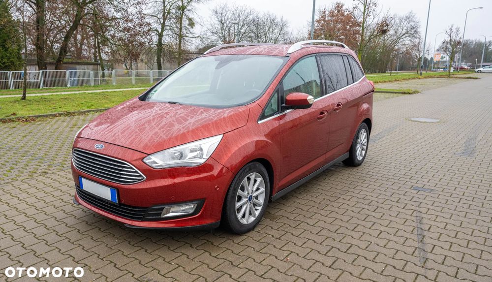 Ford Grand C-MAX - 24