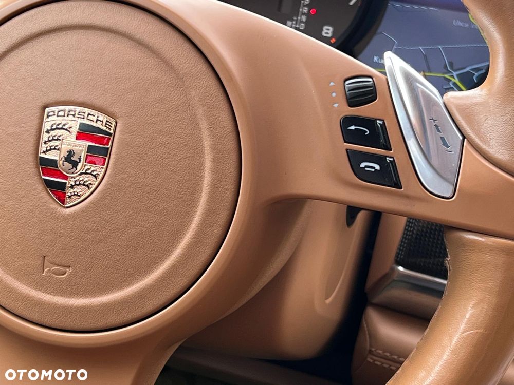 Porsche Panamera Turbo - 22