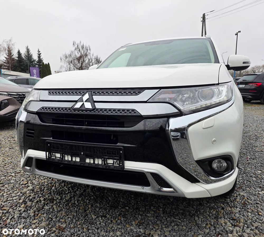 Mitsubishi Outlander 2.4 4WD Spirit+ - 9
