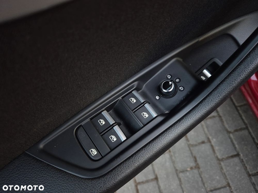 Audi A4 Limousine 2.0 TFSI ultra S tronic - 20