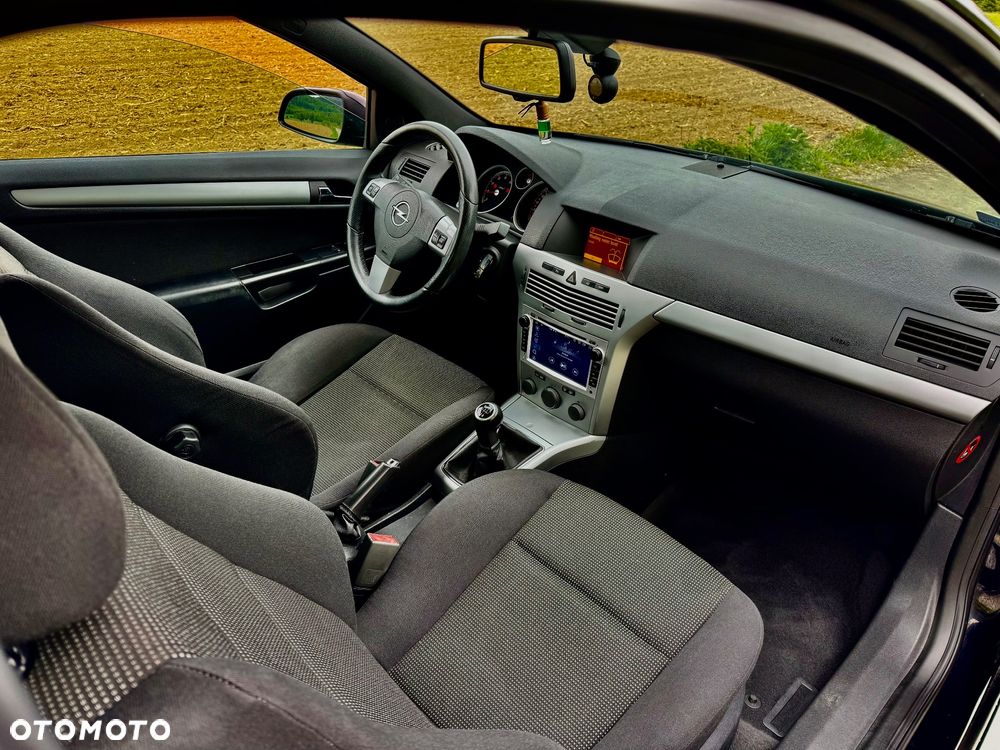 Opel Astra 1.8 - 12