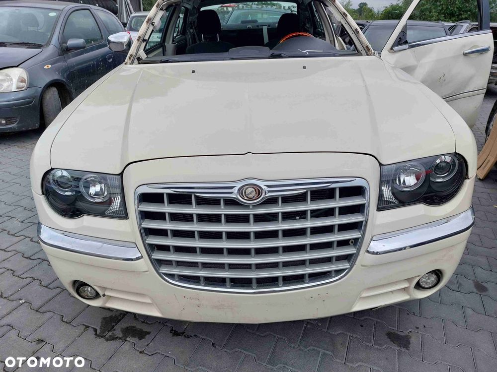 GRILL ATRAPA CHŁODNICY CHRYSLER  300C I 04-10r - 2
