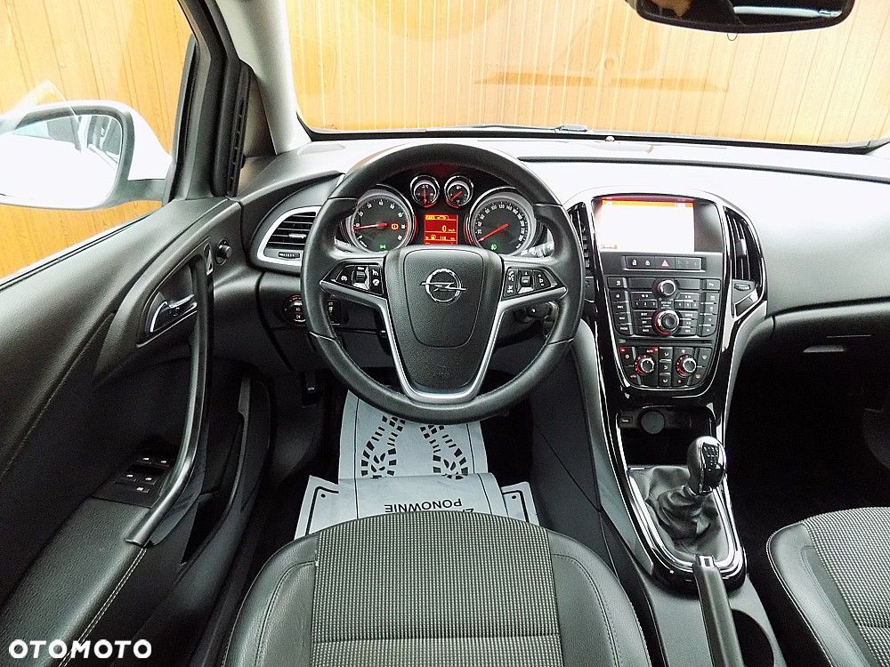 Opel Astra 1.4 Turbo Selection - 14