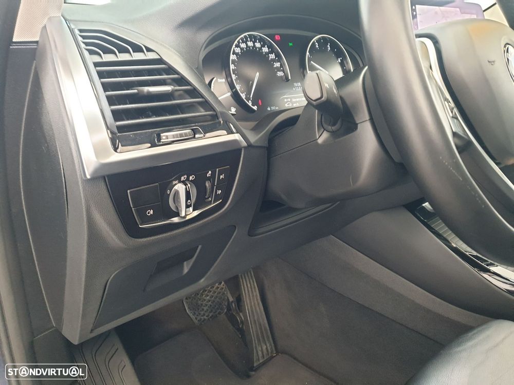BMW X3 18 d sDrive Auto - 17
