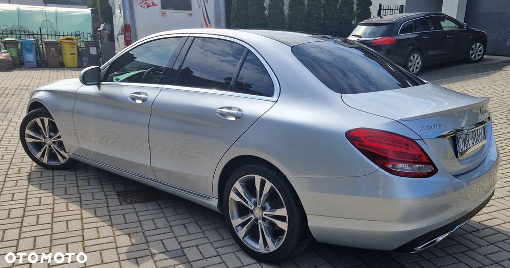 Mercedes-Benz Klasa C 300 7G-TRONIC - 9