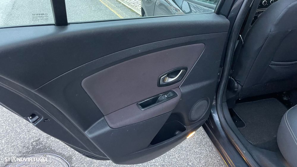 Renault Mégane Sport Tourer 1.5 dCi Dynamique - 15