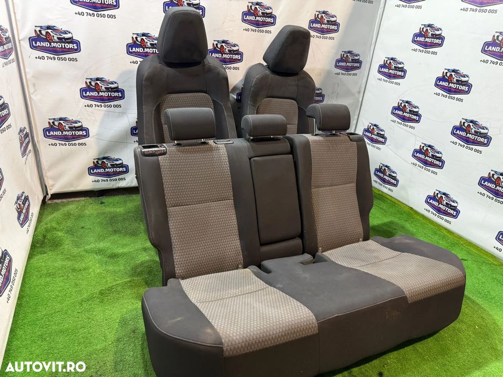 INTERIOR TEXTIL / SCAUNE + BANCHETE TOYOTA AURIS 1.2 BENZINA 2017 / HATCHBACK 5 USI 2013-2019 - 1