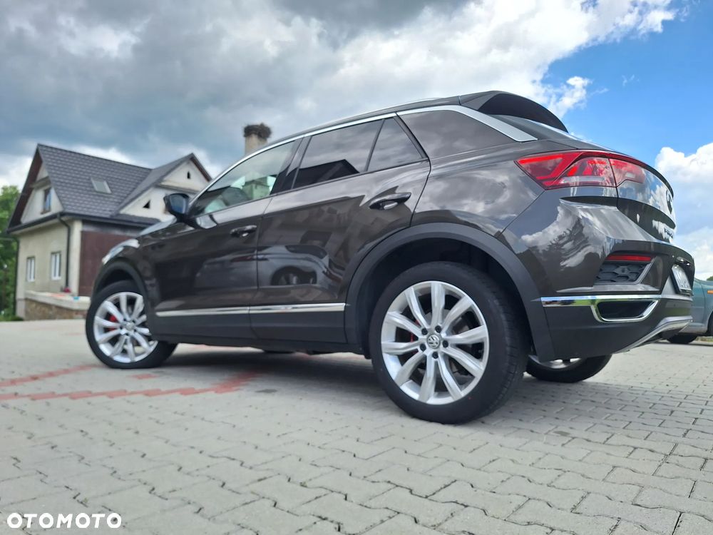 Volkswagen T-Roc - 10
