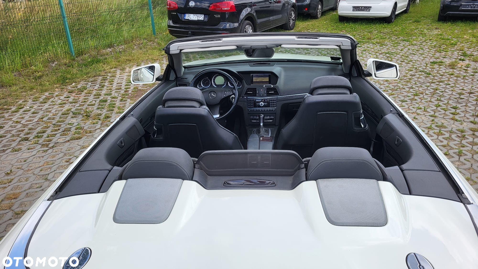 Mercedes-Benz Klasa E 250 CGI Cabrio BlueEFFICIENCY Automatik Avantgarde - 10