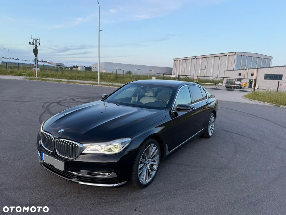 BMW Seria 7 740d xDrive - 9