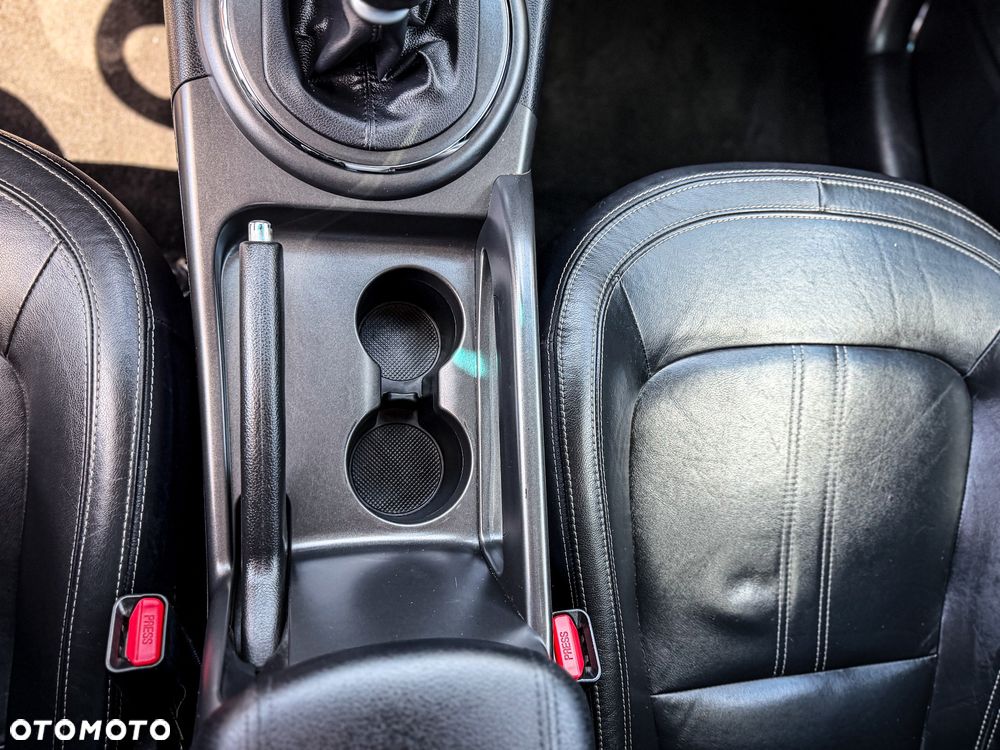 Kia Sportage 2.0 CRDI 4WD Spirit - 36