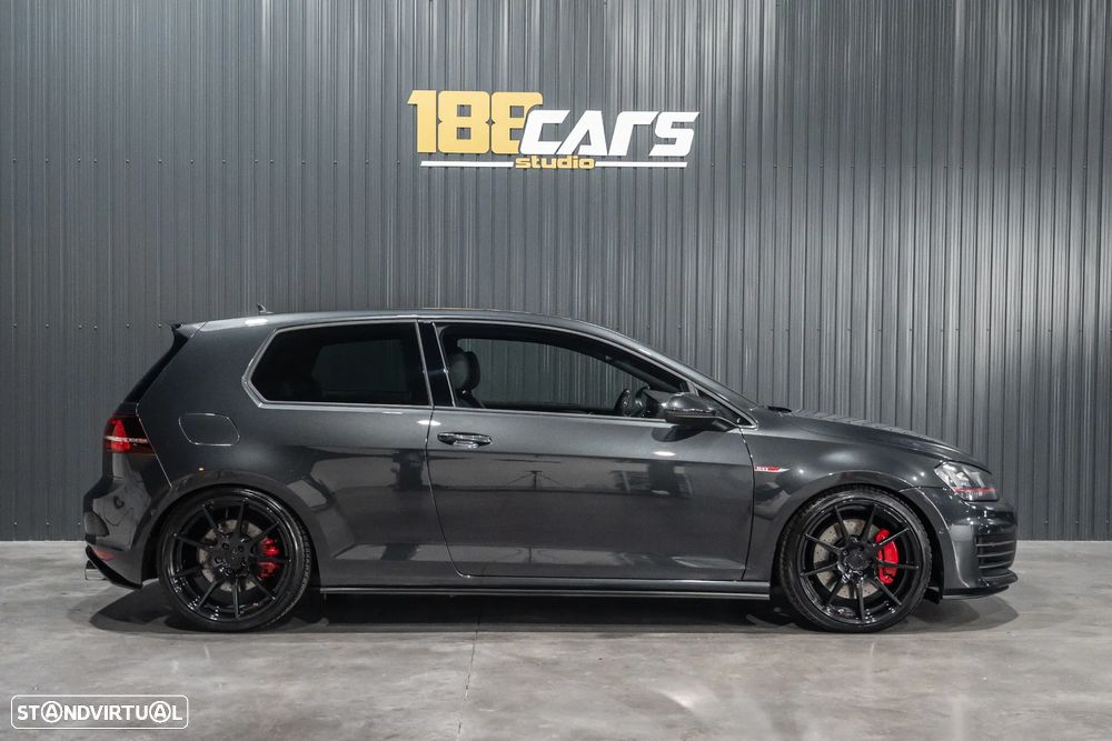 VW Golf 2.0 TSi GTi DSG Performance - 38