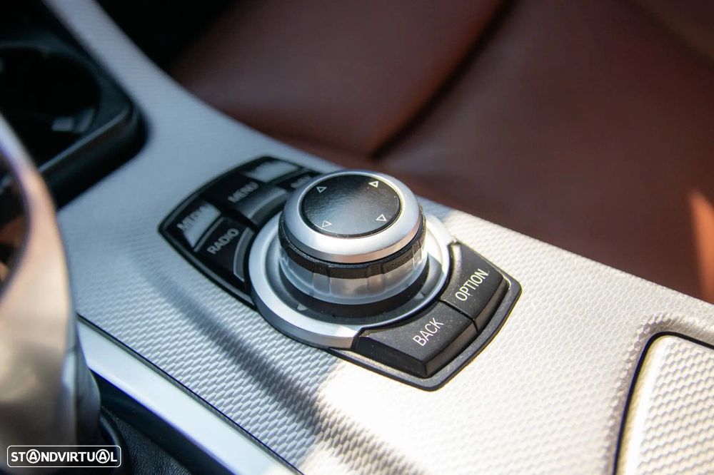 BMW 525 d Pack M Auto - 48