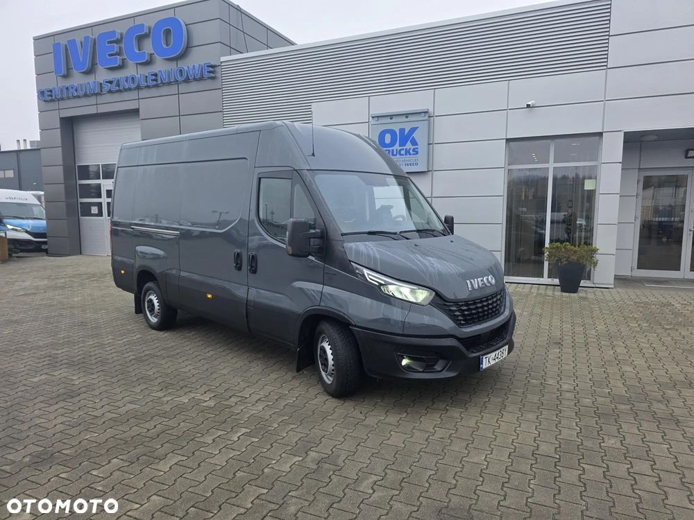 Iveco 35S16V L3H2 Średniak Krajowy Ledy Hak - 1